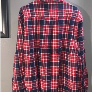 Men’s St.Johns bay Long Sleeve Shirt Plaid. SMALL